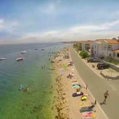 Appartement Jelena, 50 Mt From The Beach,